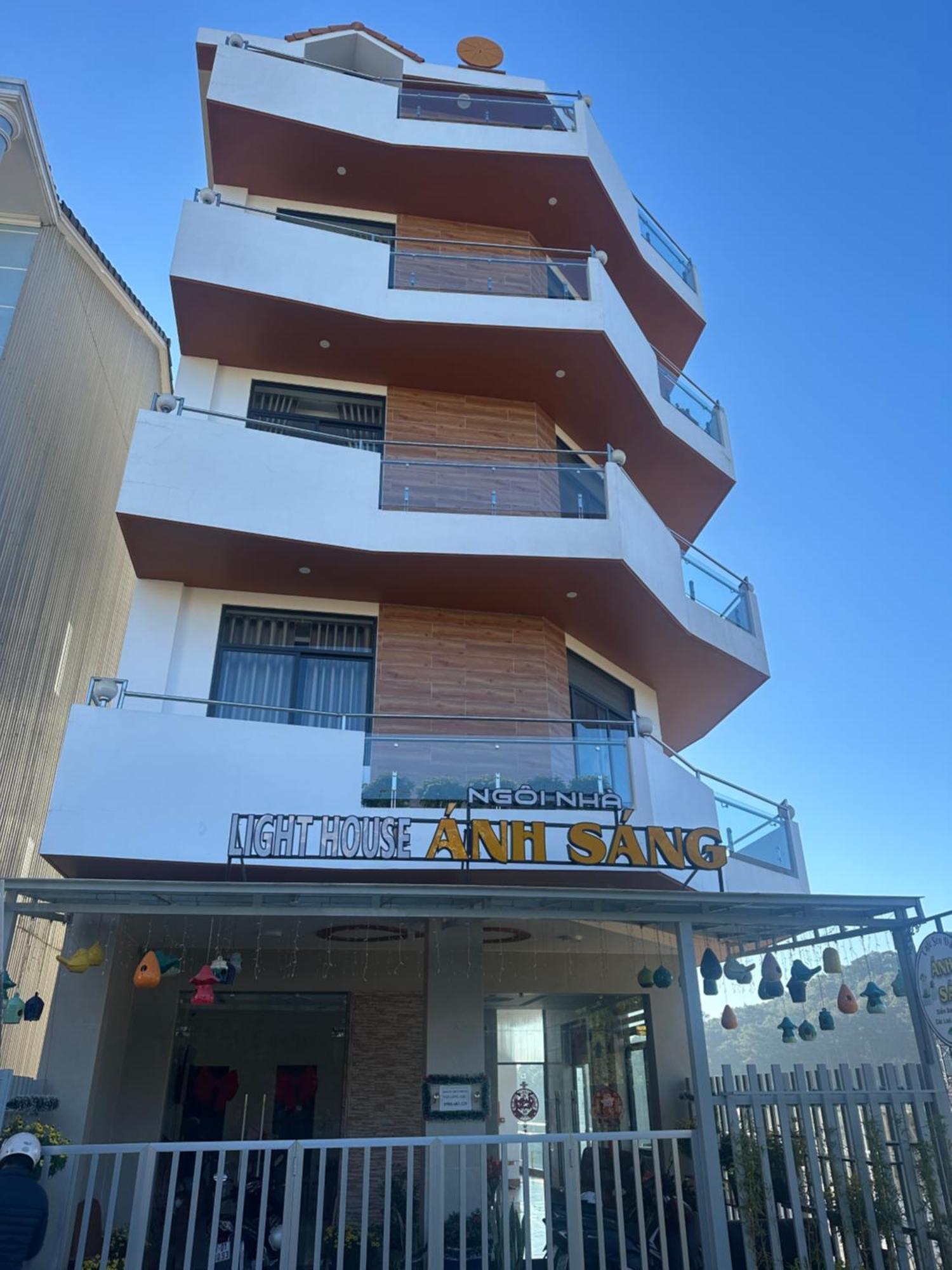Hotel Khach San Anh Sang - Light House Da Lat Esterno foto